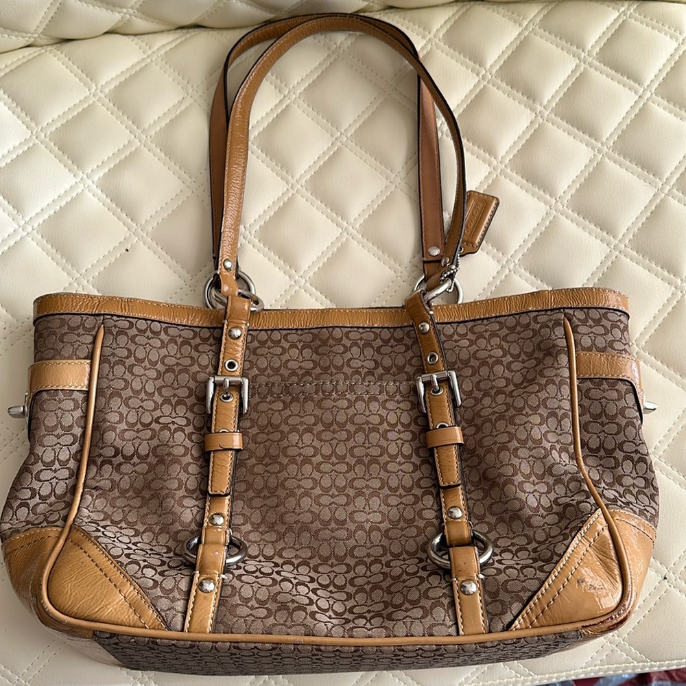 COACH SIGNATURE C HANDBAG Jacquard Tan Patent Leather Tote